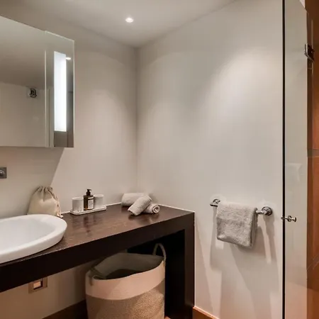 Luxurioeses Ferienchalet-ischgl 度假居 *